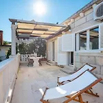 1 Bedroom Beautiful In Сasa de vacaciones *