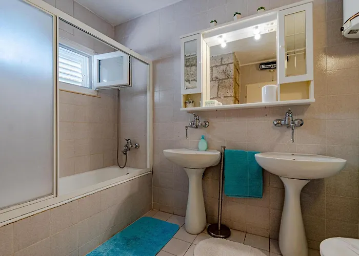 Vakantiehuis 1 Bedroom In *