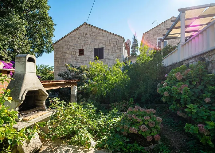 1 Bedroom In Vakantiehuis Korčula