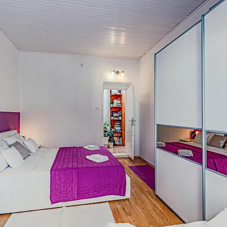 Prázdninový dům 1 Bedroom In *